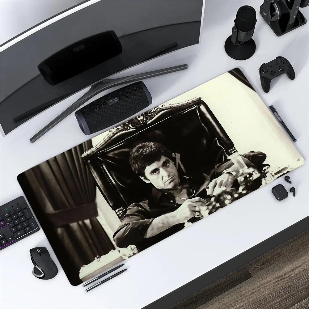 NOVILO® Scarface Gaming Mousepad XXL – Rutschfeste Schreibtischunterlage | 2 mm | Verschiedene Designs & Größen